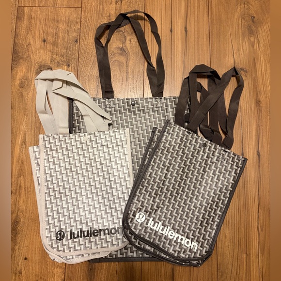 Lululemon Reusable Shopping Bags - All Different Designs and Sizes - Picture 4 of 11